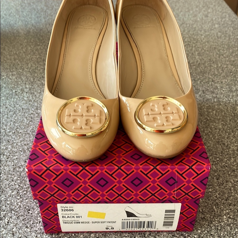 Tory Burch Women's Beige Wedge Shoes